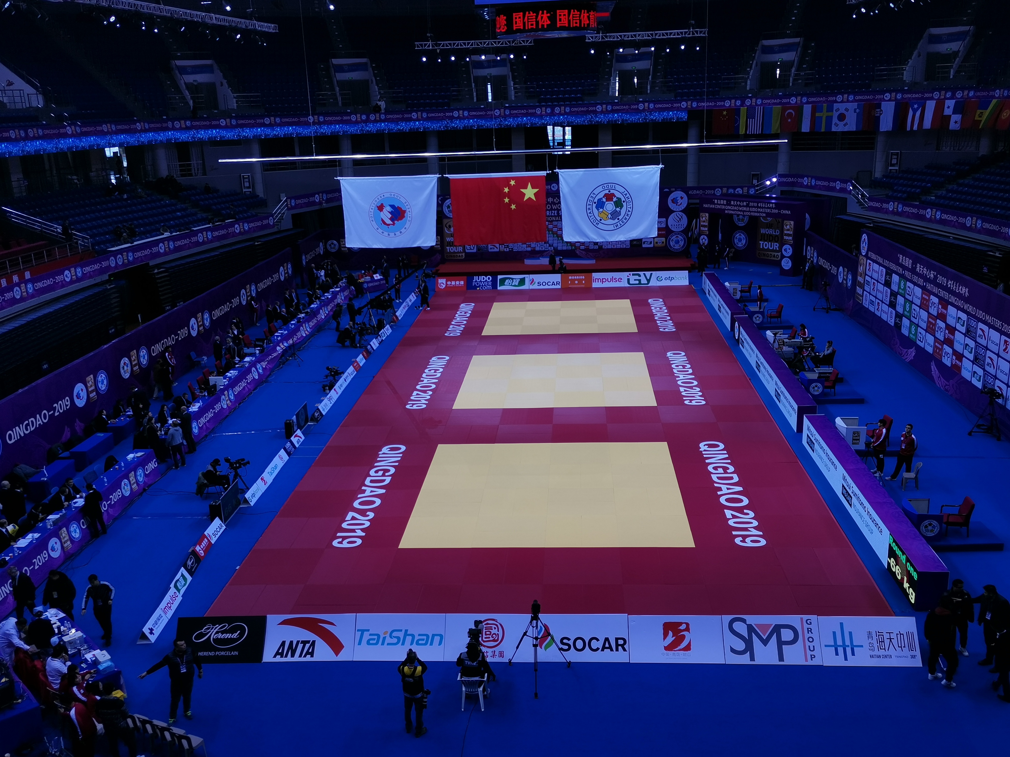 中文字幕乱码亚洲无线三区