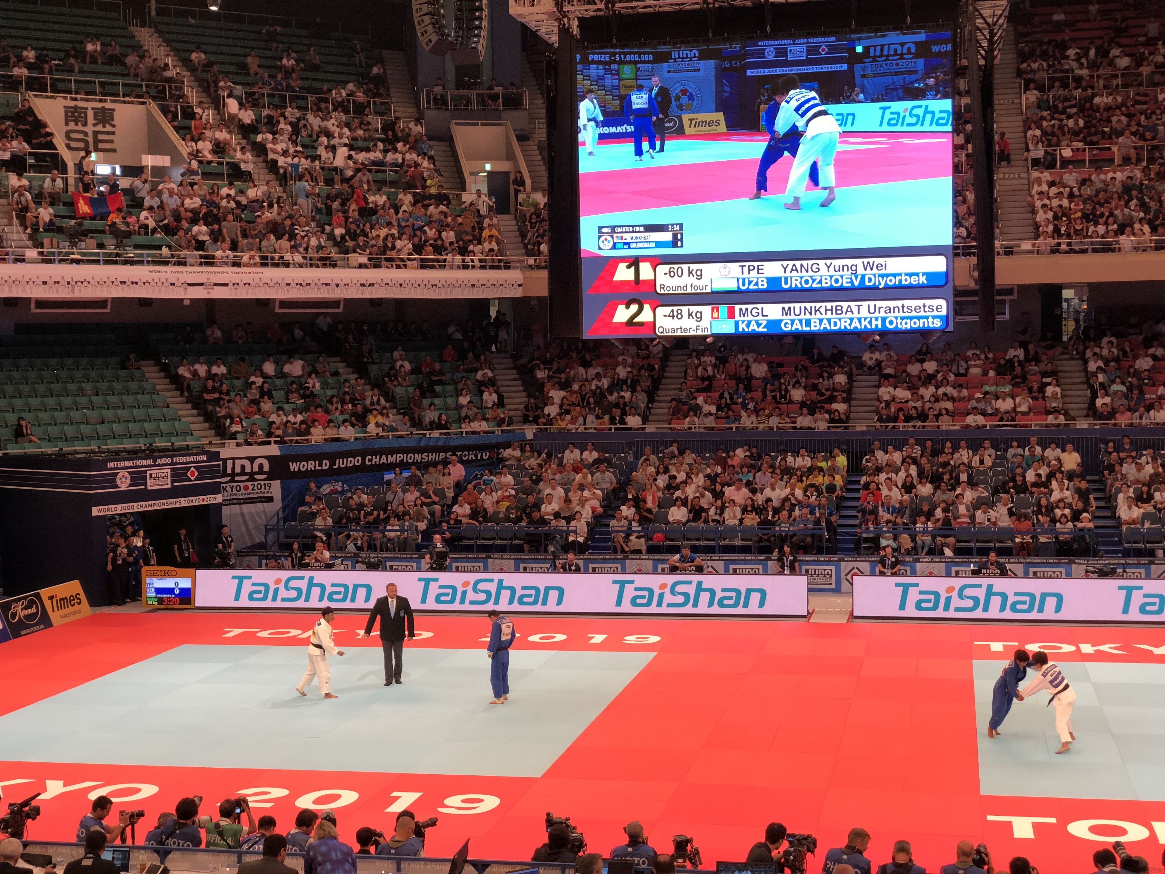 中文字幕乱码亚洲无线三区