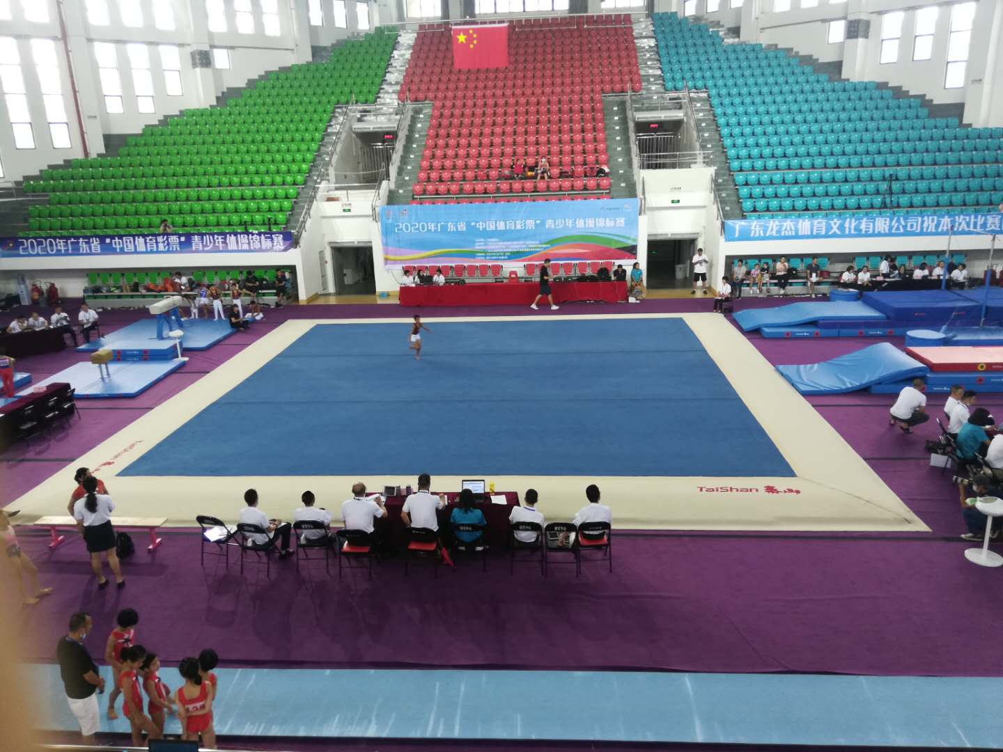 中文字幕乱码亚洲无线三区