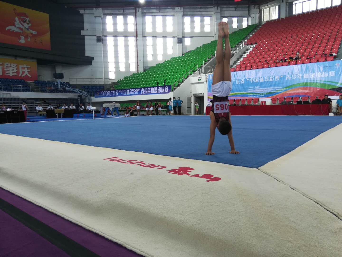 中文字幕乱码亚洲无线三区