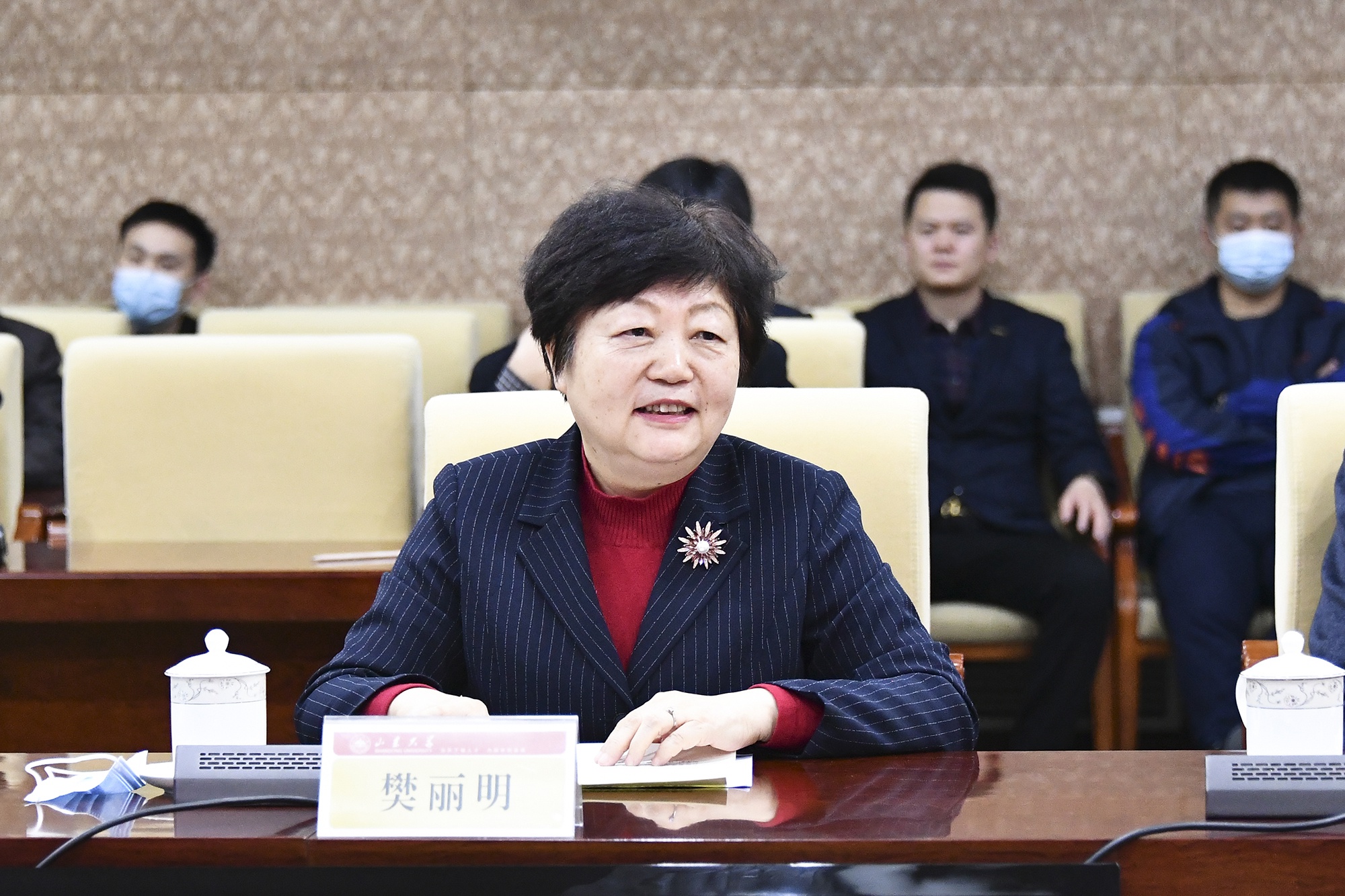 中文字幕乱码亚洲无线三区