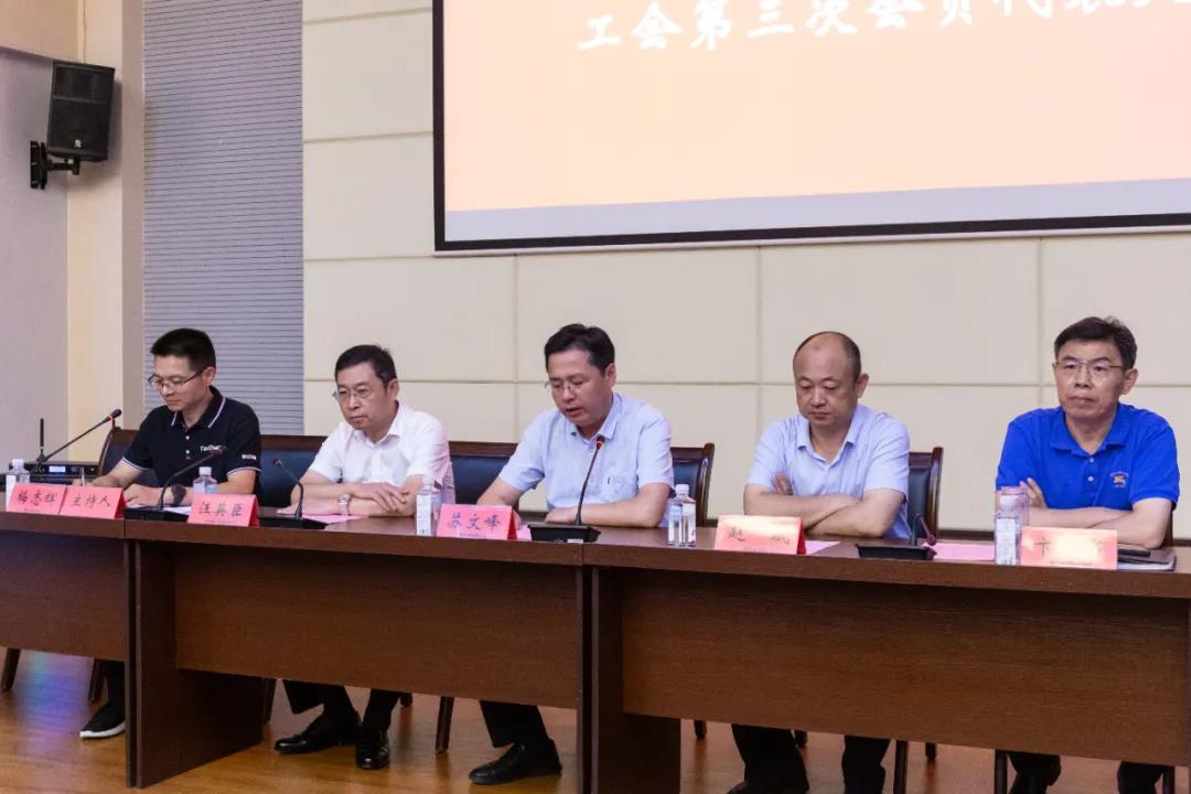 中文字幕乱码亚洲无线三区