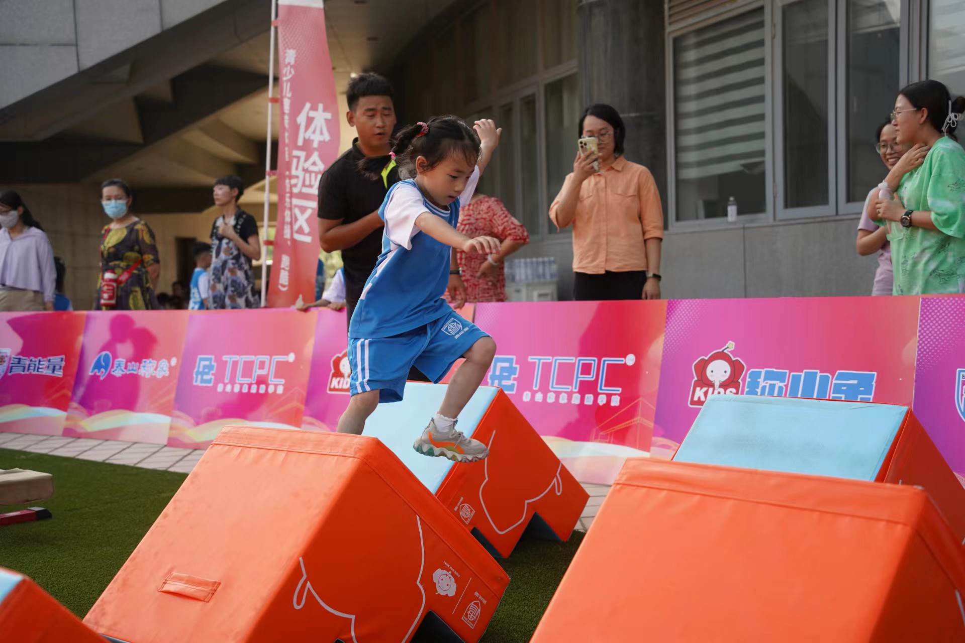 中文字幕乱码亚洲无线三区