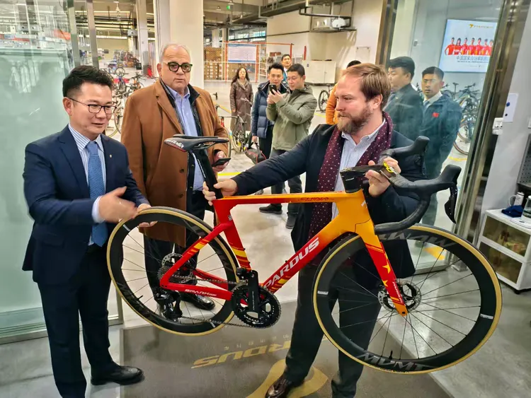 中文字幕乱码亚洲无线三区