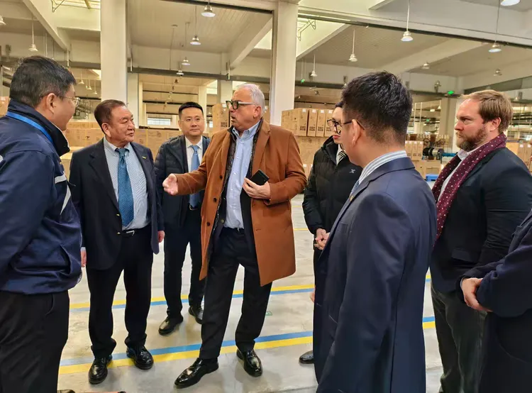 中文字幕乱码亚洲无线三区