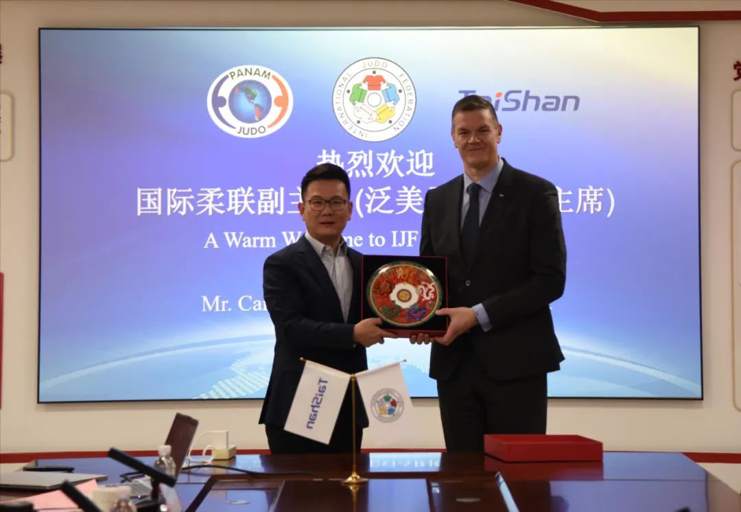 中文字幕乱码亚洲无线三区