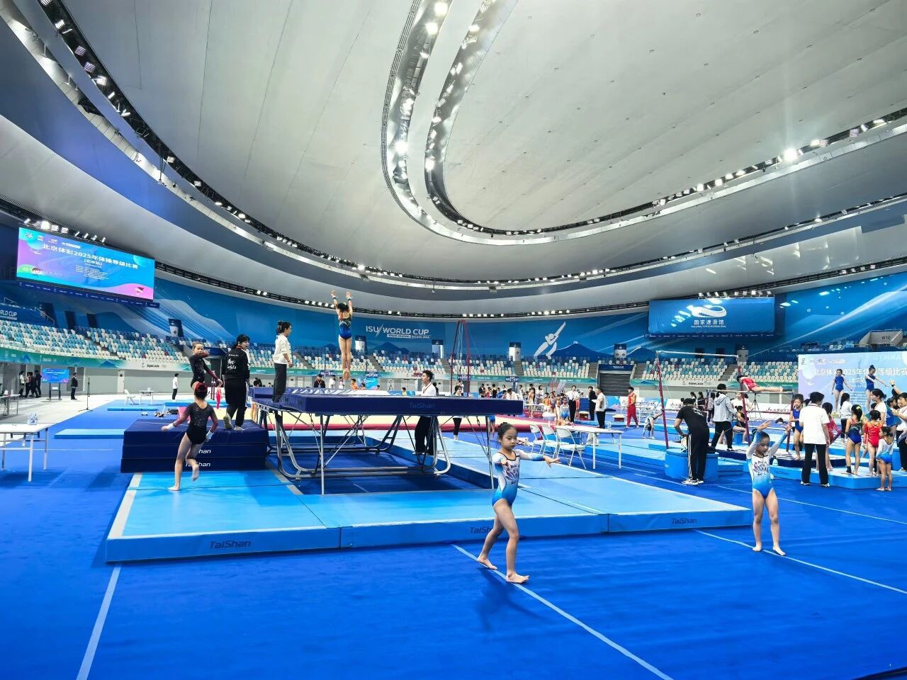 中文字幕乱码亚洲无线三区